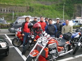 �\���}�����h�[������